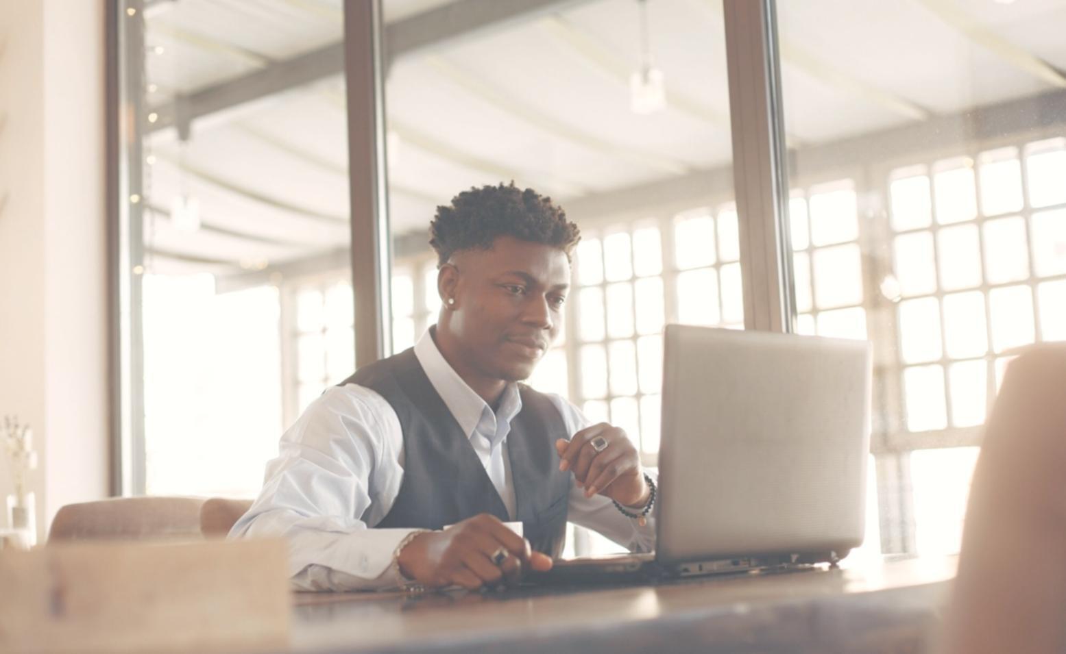 Students collaborating on financial planning projects