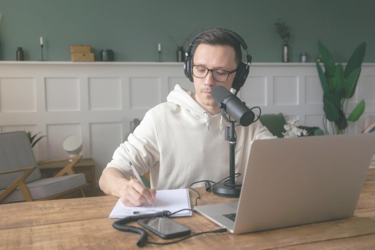 Collaborative financial strategy discussion between consultant and client